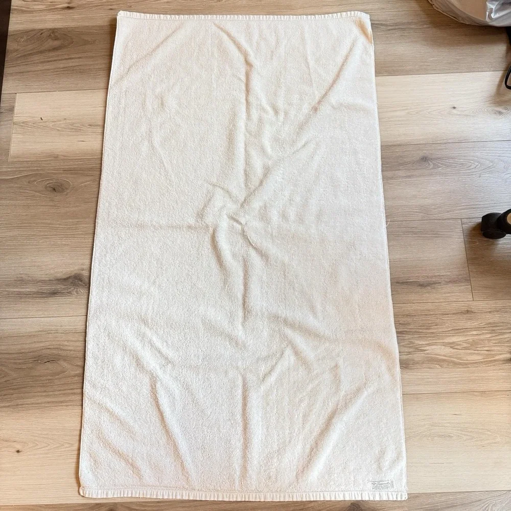 Fieldcrest Royal Velvet Bath Towel Vintage Golden Flowers 70's Cotton Fringe